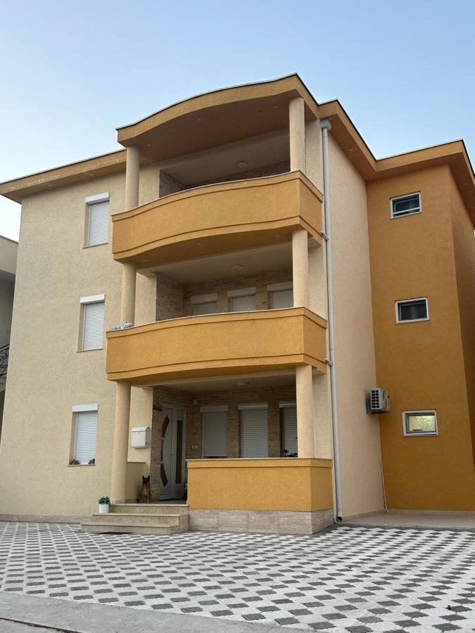 Apartments Edona Ulcinj Exteriör bild